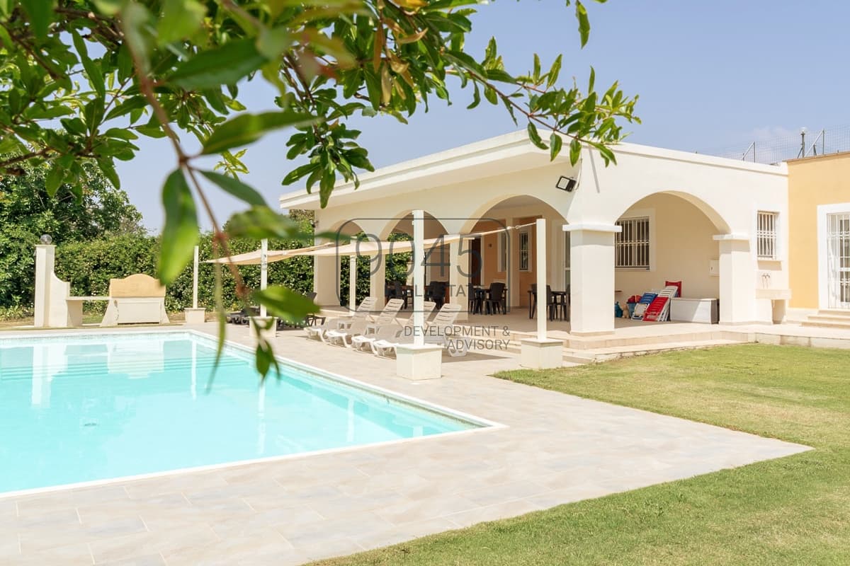 Prestigious property with guest house and extensive grounds in the south of Sardinia in Quartucciu, property offered by 9045 REAL ESTATE