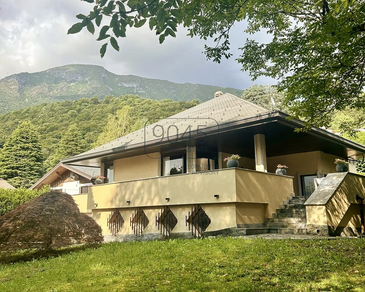 Villa esclusiva a Cremeno vicino a Lecco / Lago di Como in affitto annuale a Cremeno, immobile proposto da 9045 REAL ESTATE