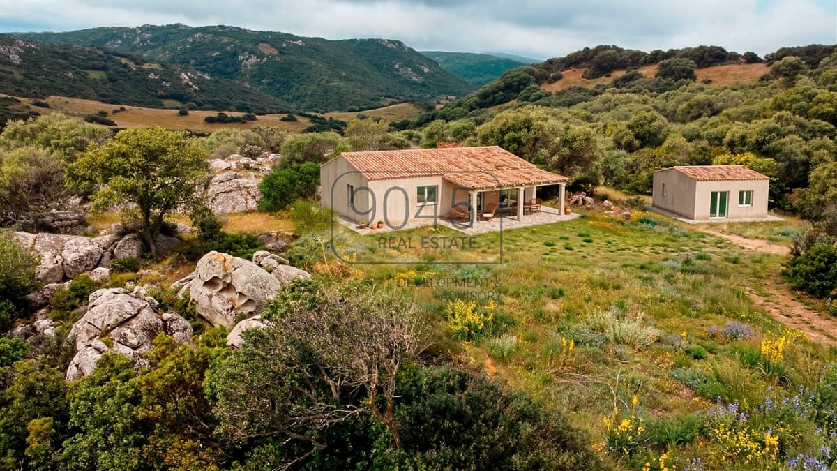 Exclusive "Stazzo Gallurese" with sea view and large natural plot - Aglientu, district of Lapponi (Sardinia) in Aglientu, property offered by 9045 REAL ESTATE