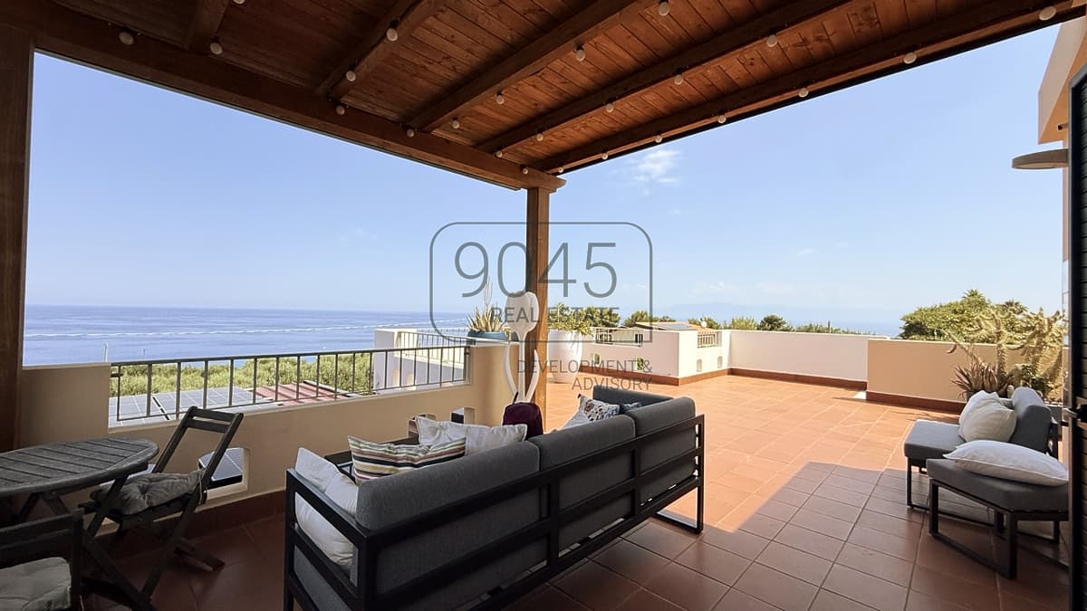 Exklusive Villa mit Meerblick, Panoramaterrasse und privatem Pool in Zambrone - Kalabrien in Zambrone, Immobilie von 9045 REAL ESTATE