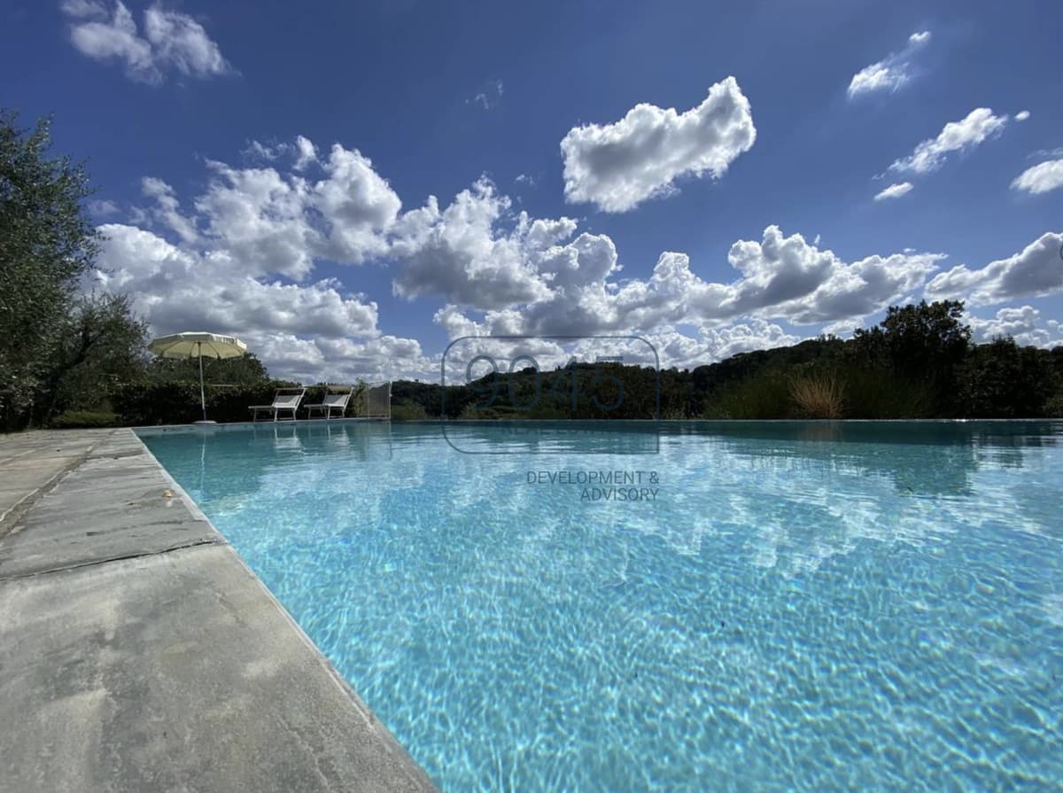 Characteristic house complex with pool in Montopoli in Val d'Arno Pisa - Tuscany in Montopoli in Val d'Arno, property offered by 9045 REAL ESTATE